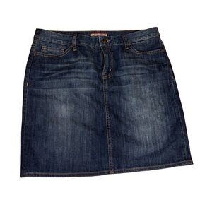 Tommy Hilfiger 90s or Y2K Denim Skirt With Logo on the Back